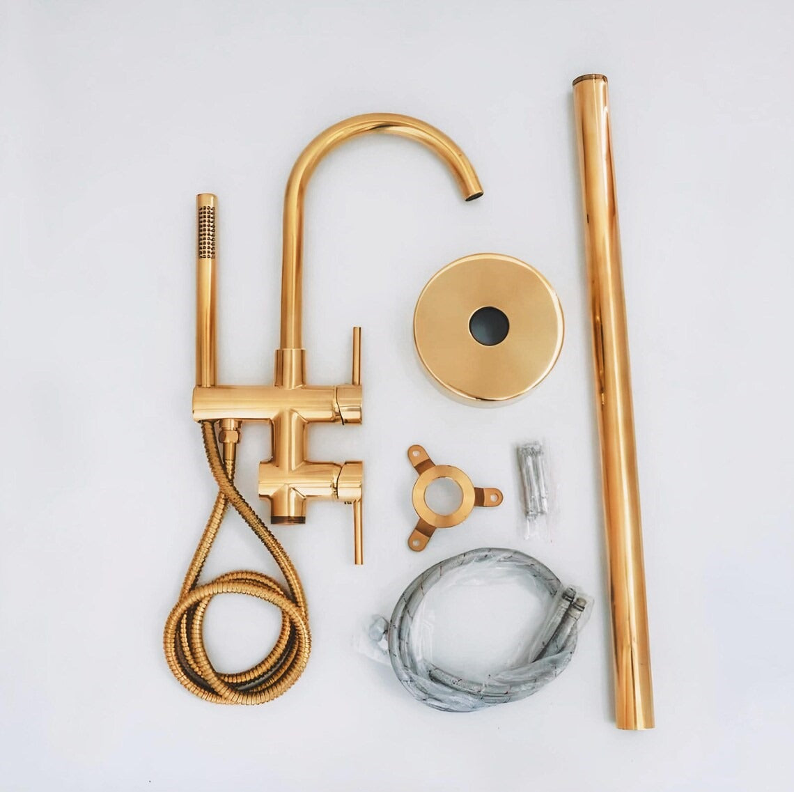 Luxury Brass Freestanding Tub Faucet with Hand Shower – Modern Floor Mounted Bath Filler