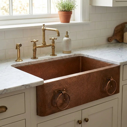 Hammered Copper Single-Bowl Farmhouse Sink with Rings - Ryla - Brasska