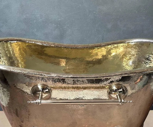 Handcrafted Solid Copper Clawfoot Bathtub – Antique Finish with Lion Feet & Side Rings - Brasska
