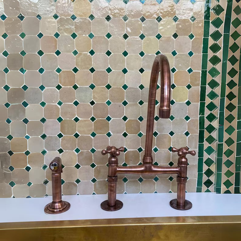 Modern Copper Kitchen Faucet – Handcrafted Elegance with Warm Vintage Finish