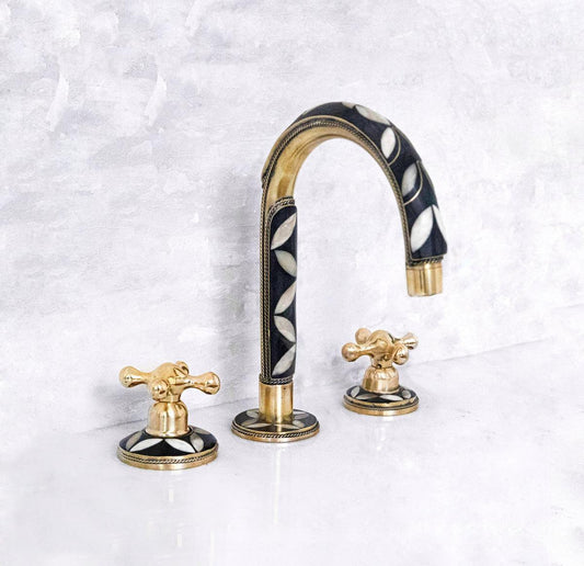 WOOD & BRASS DECK MOUNTED BRASS BATHROOM FAUCET