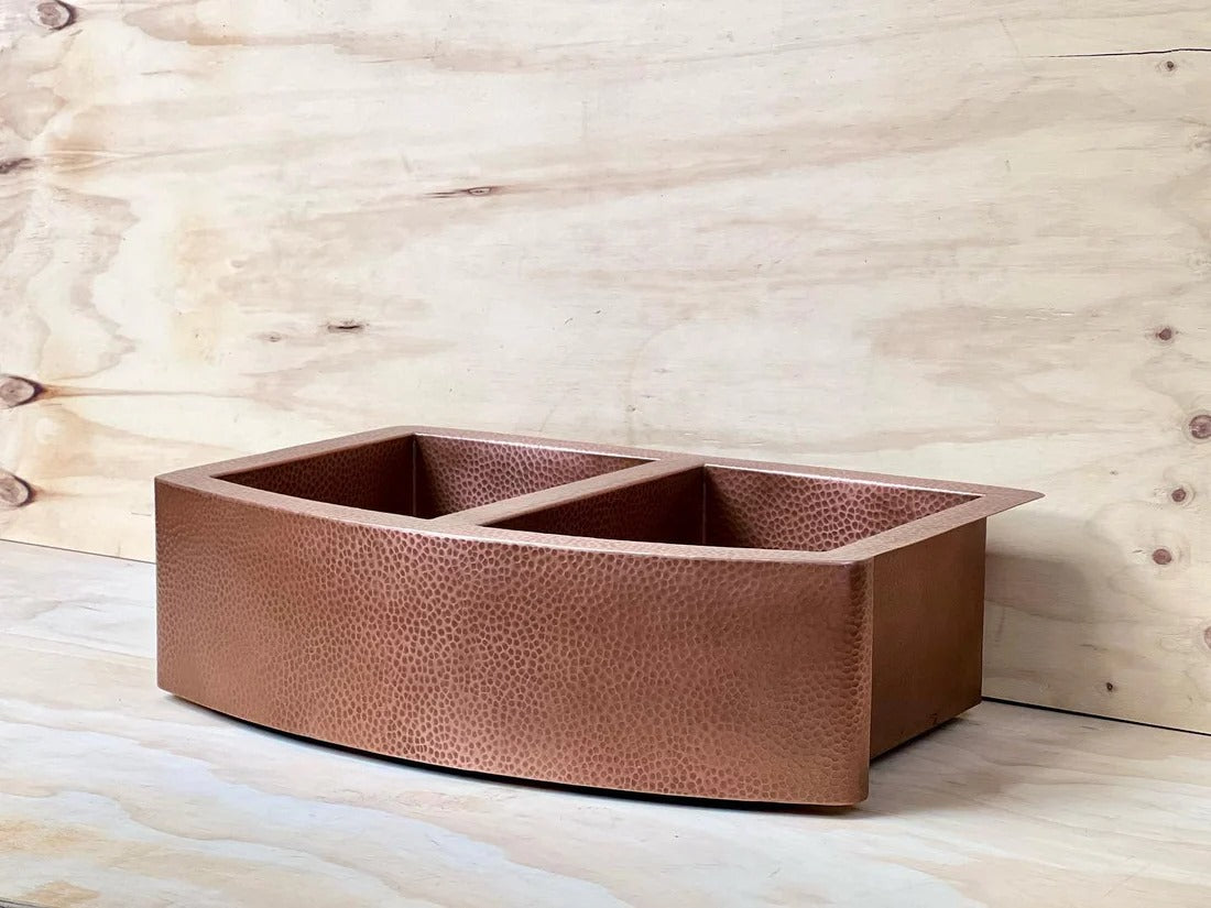 Handmade Copper Double Bowl Farmhouse Sink with Integrated Drainboard – Hammered Finish