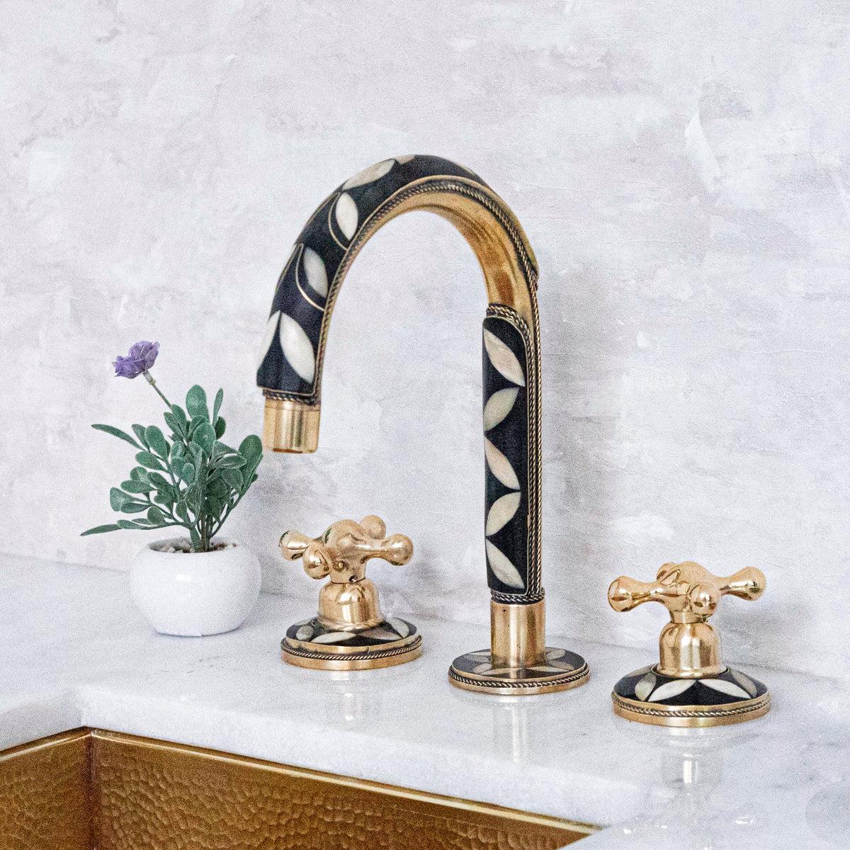 WOOD & BRASS DECK MOUNTED BRASS BATHROOM FAUCET