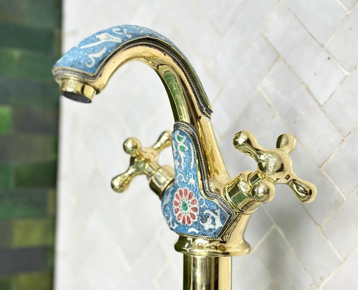 ARTISAN BRASS VESSEL SINK FAUCET – HANDCRAFTED BATHROOM TAP WITH COLORFUL RESIN ACCENTS - Brasska