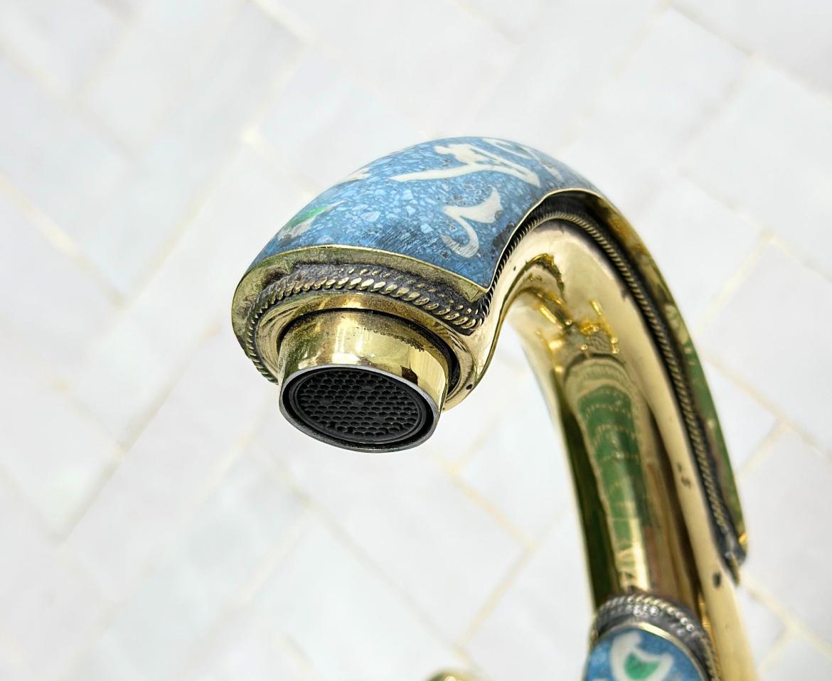 ARTISAN BRASS VESSEL SINK FAUCET – HANDCRAFTED BATHROOM TAP WITH COLORFUL RESIN ACCENTS - Brasska