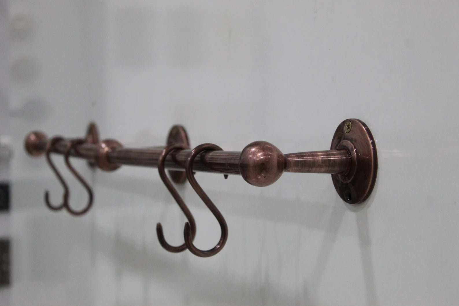 Copper Wall-Mounted Hanging Rail with S-Hooks – Vintage Kitchen Organizer - Brasska
