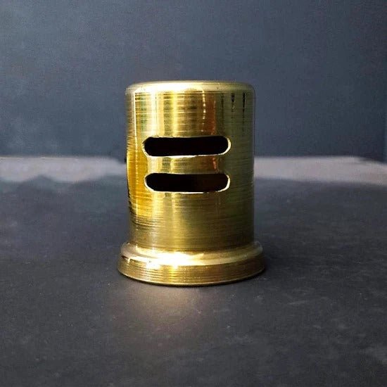 DRAINS & HARDWARE Brasska set with brass finish plumbing components and fittings for bathroom or kitchen installation