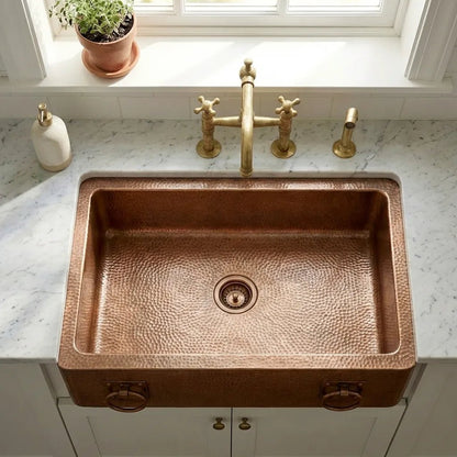 Hammered Copper Single-Bowl Farmhouse Sink with Rings - Ryla - Brasska
