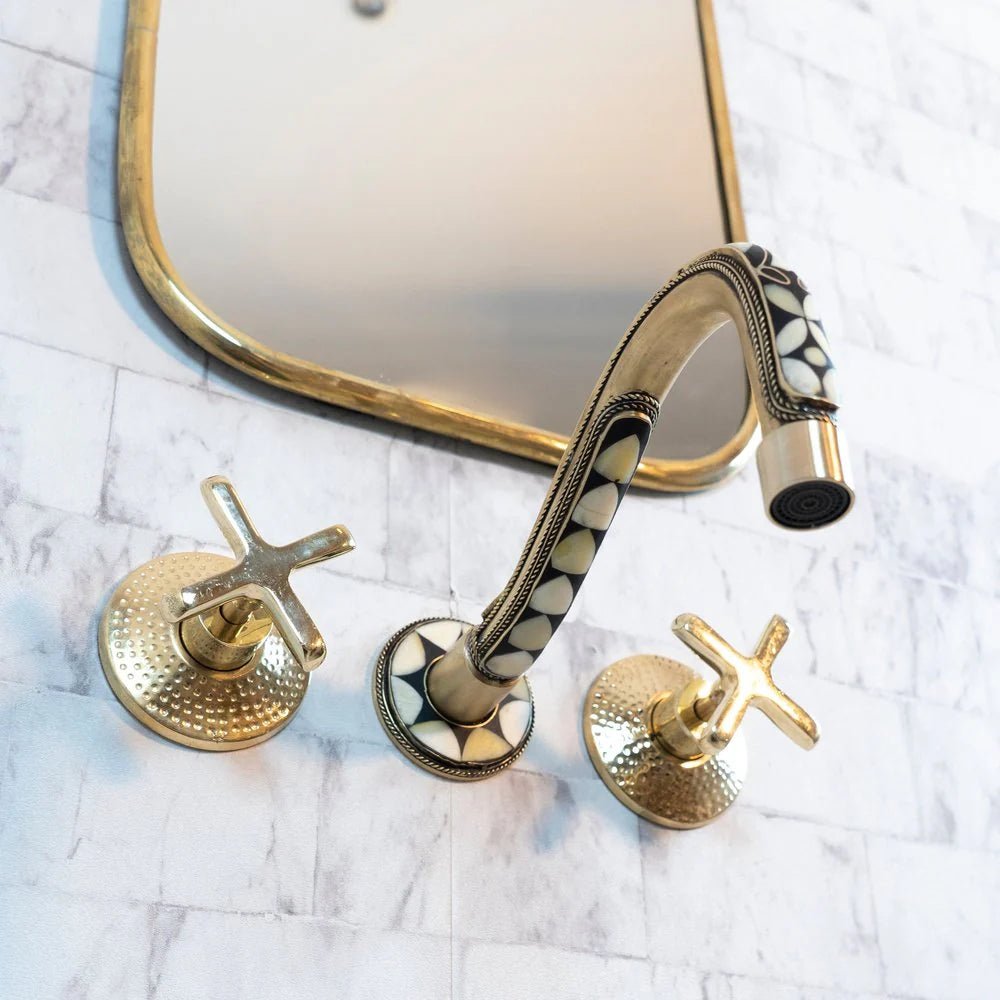 Handcrafted Cobra Wood & Brass Wall Mounted faucet - Brasska