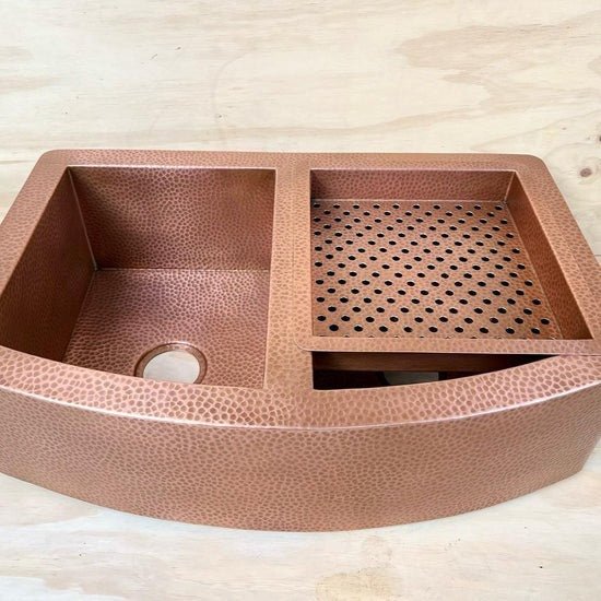 Handmade Copper Double Bowl Farmhouse Sink with Integrated Drainboard – Hammered Finish - Brasska