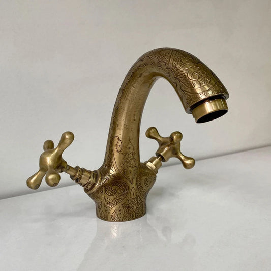 Bronze Bathroom Faucet , Single Hole Bathroom Vanity Faucet with Double Simple Cross Handles